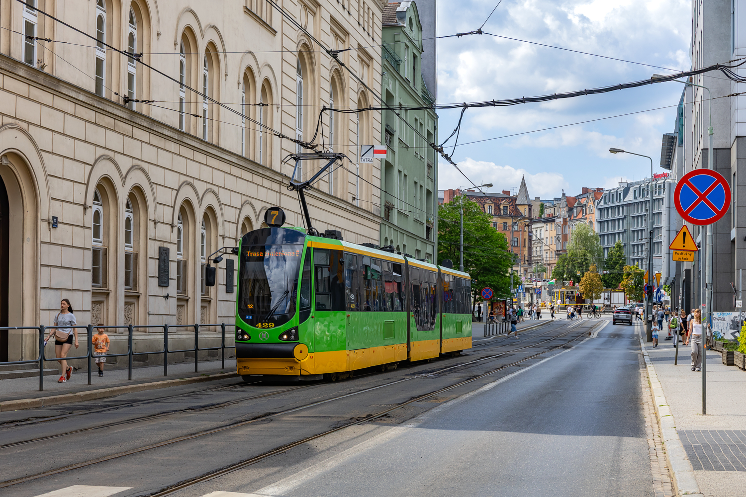 Moderus Beta MF02AC #429: Poznań, ul. Strzelecka