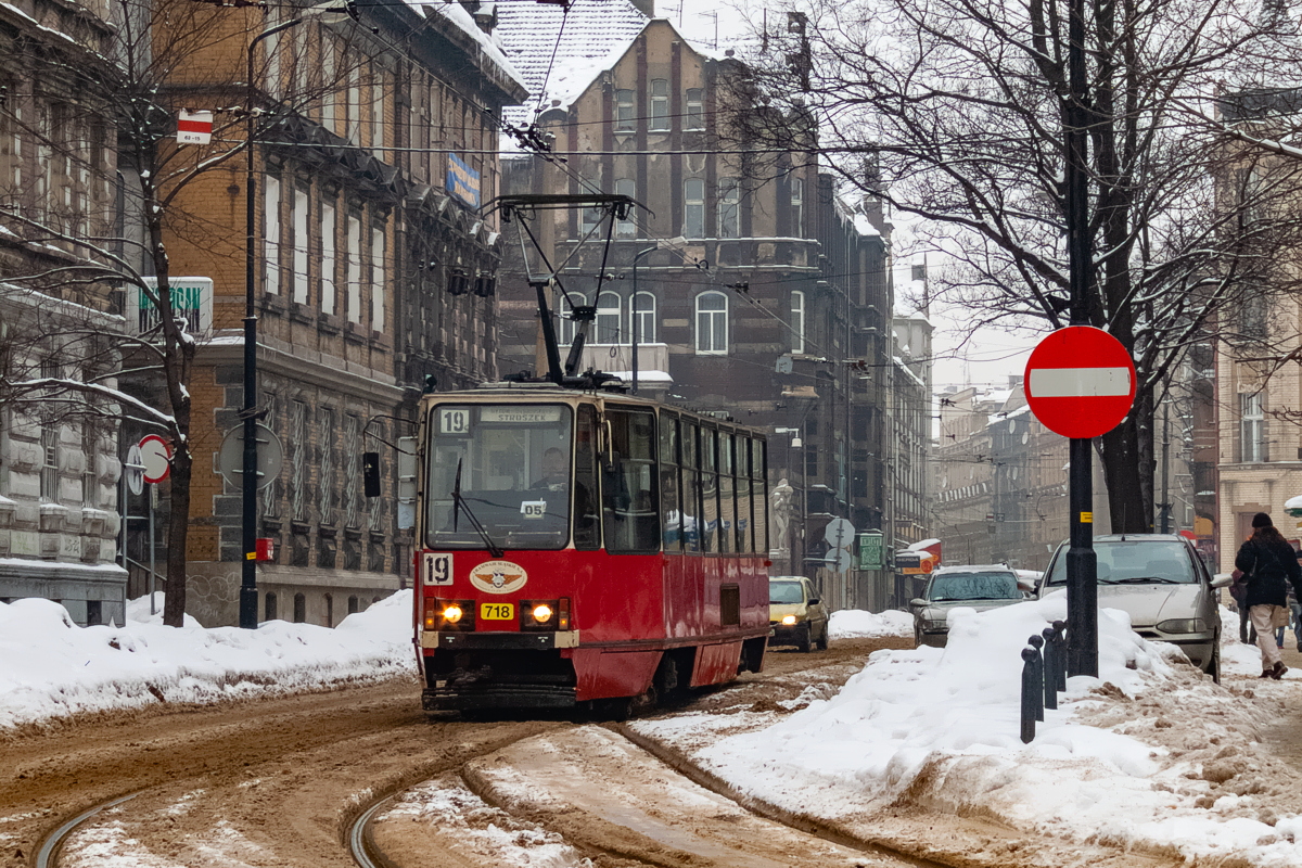 105N/MB #718: Bytom, plac Sikorskiego 