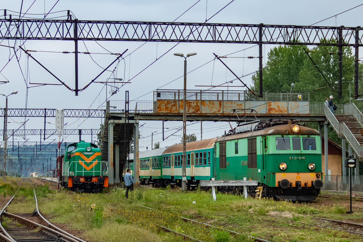 ET21-548