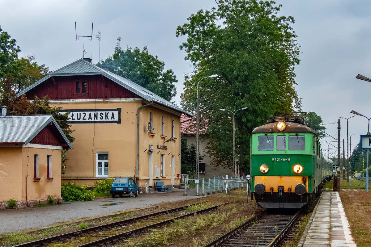 ET21-548