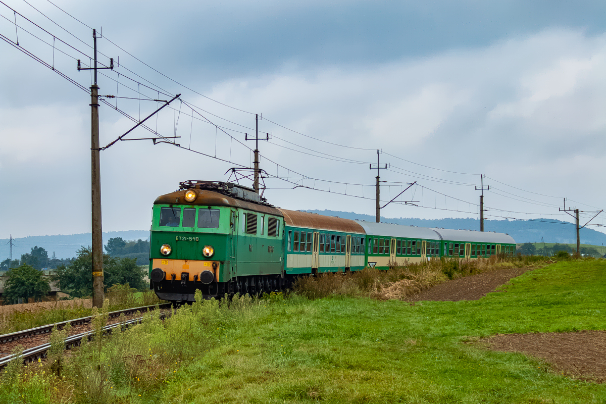 ET21-548