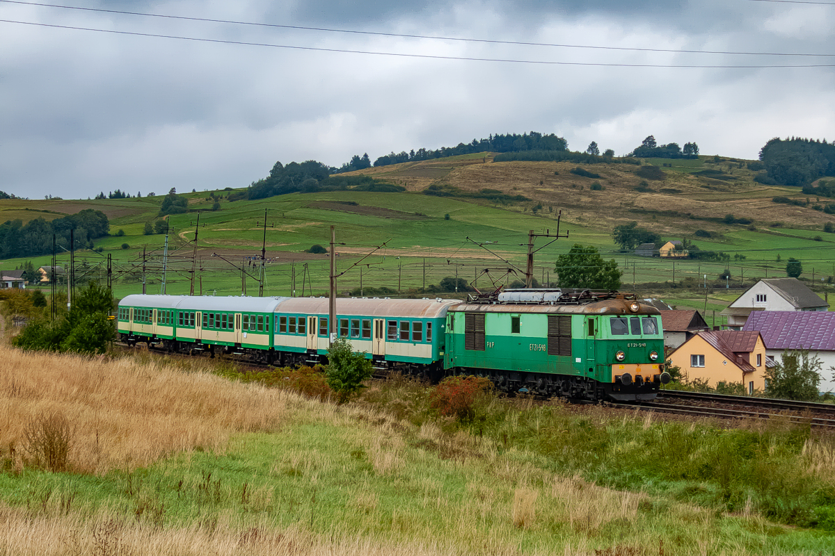 ET21-548