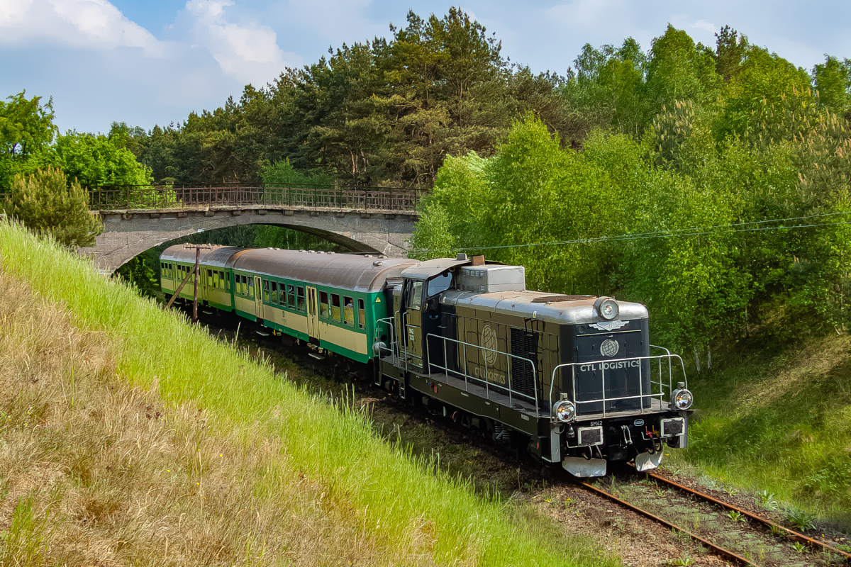 SM42-2322
