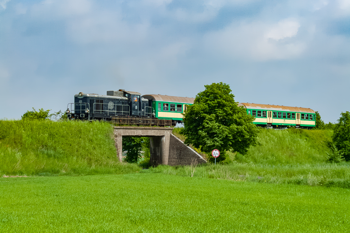 SM42-2322