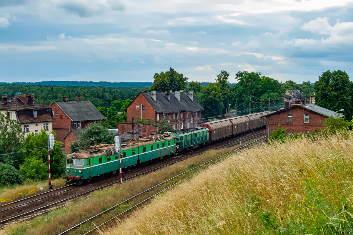 ET40-26+SU46-009: Terespol Pomorski