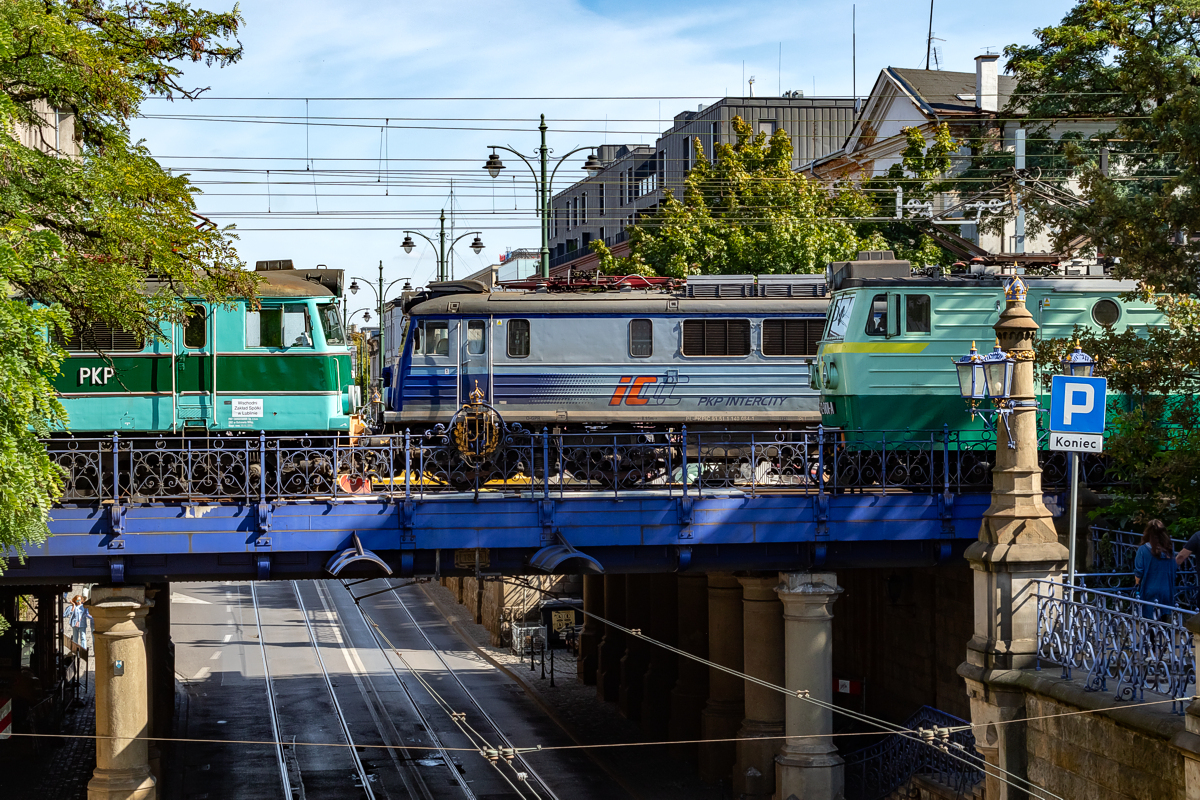 ET41-001, ET42-001: Kraków Główny