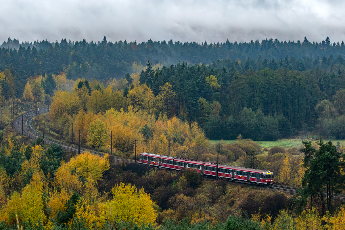 EN57-1086: Ostojów - Łączna