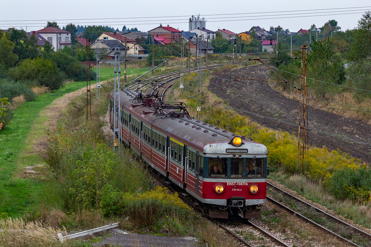 EN57-1087: Miąsowa - Sobków