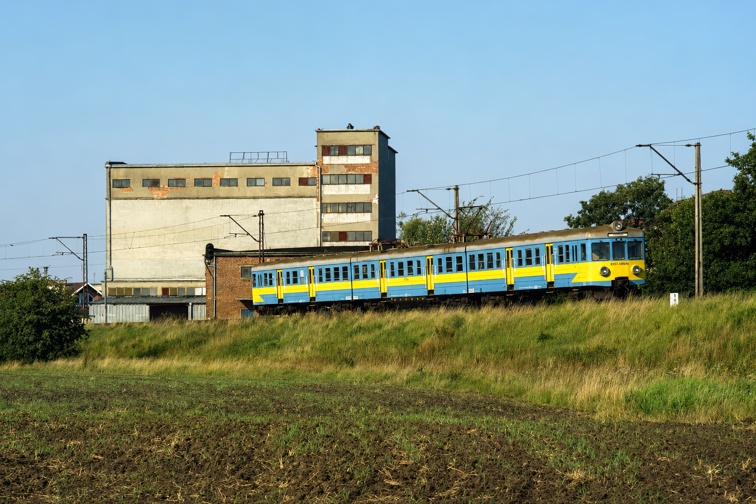 EN57-1096: Łowicz Przedmieście - Łowicz Główny