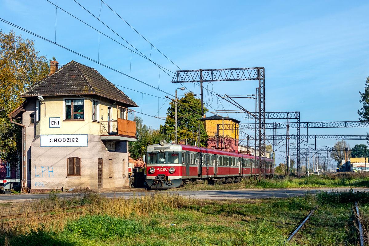 EN57-1219: Chodzież