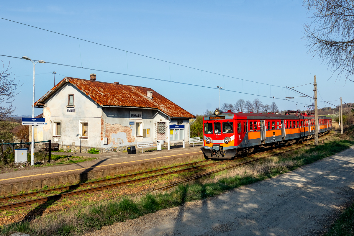 EN57-1281: Inwałd
