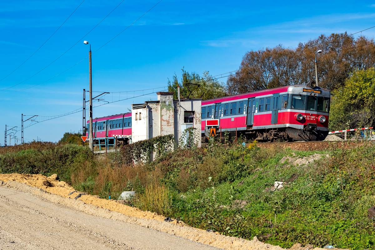 EN57-1387: Krzeszowice - Wola Filipowska