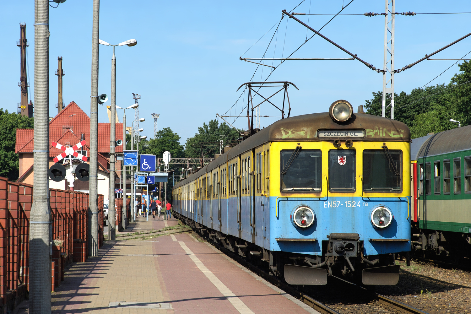 EN57-1517+1523+1524: Świnoujście