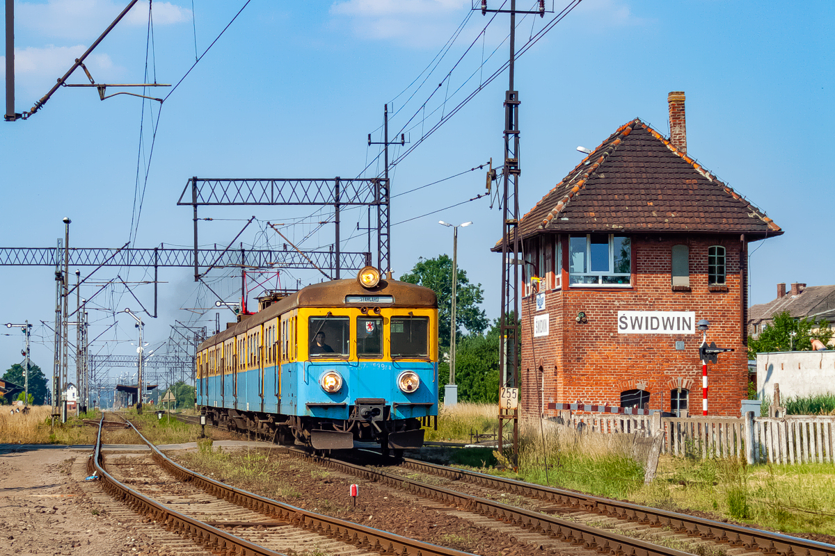 EN57-1539: Świdwin