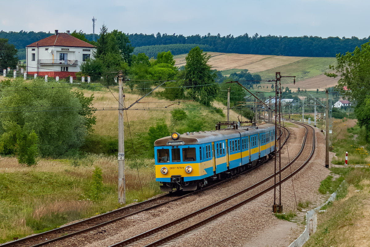 EN57-1576: Goszcza
