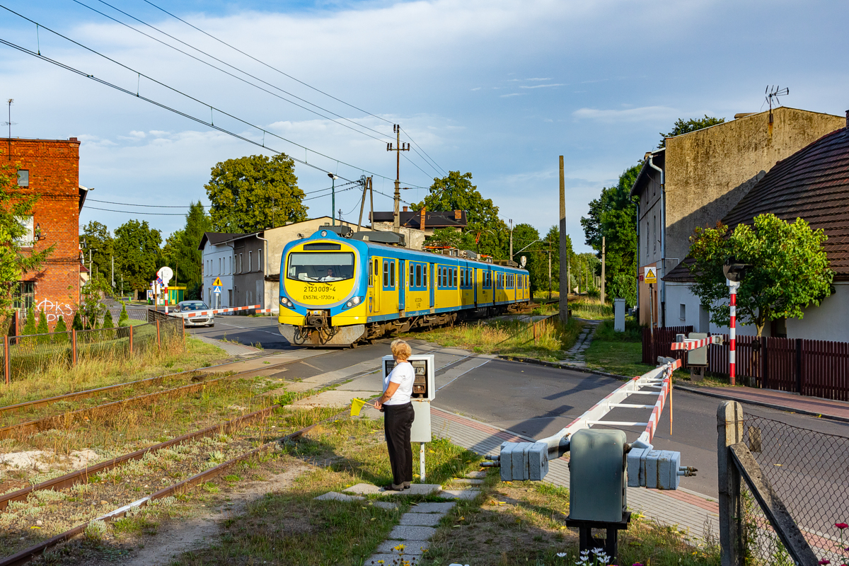 EN57AL-1730: Kolonowskie - Fosowskie