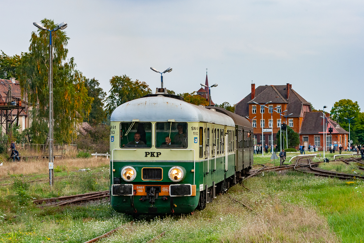 SN61-183: Płoty