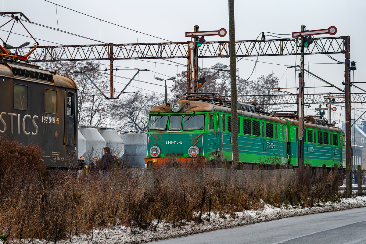 ET41-115, E182-048: Szczecin Gocław