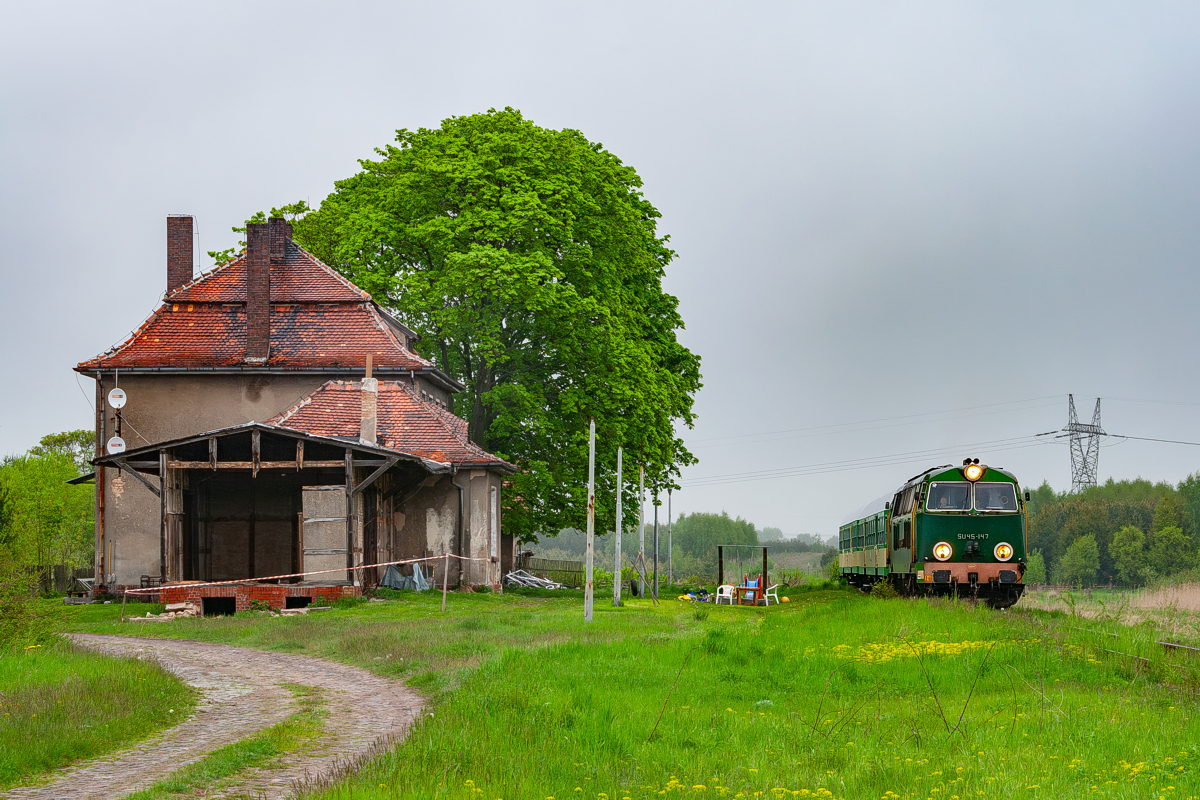 SU45-147: Staw