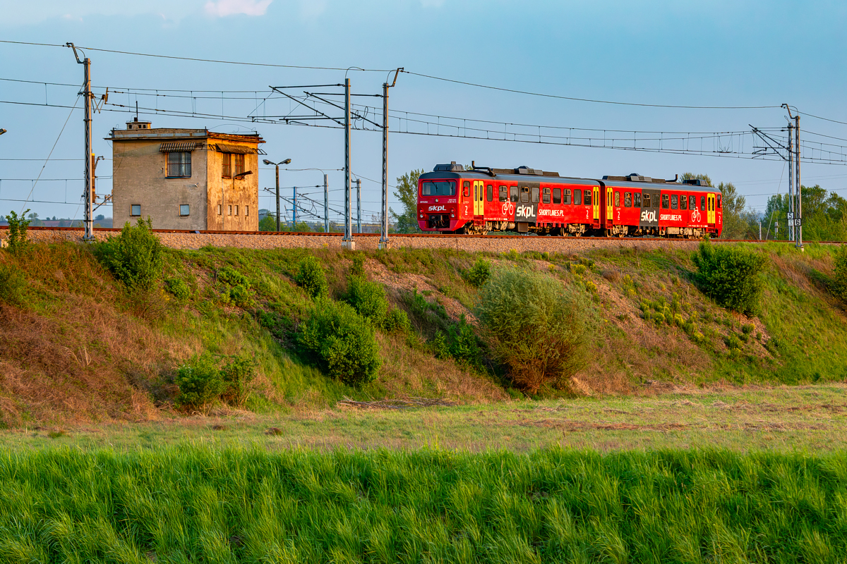SN83-003: Podłęże