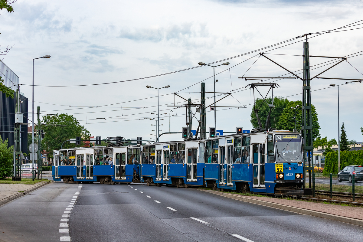 105Na #RZ213+RZ235+RZ236: Kraków, ul. Monte Cassino