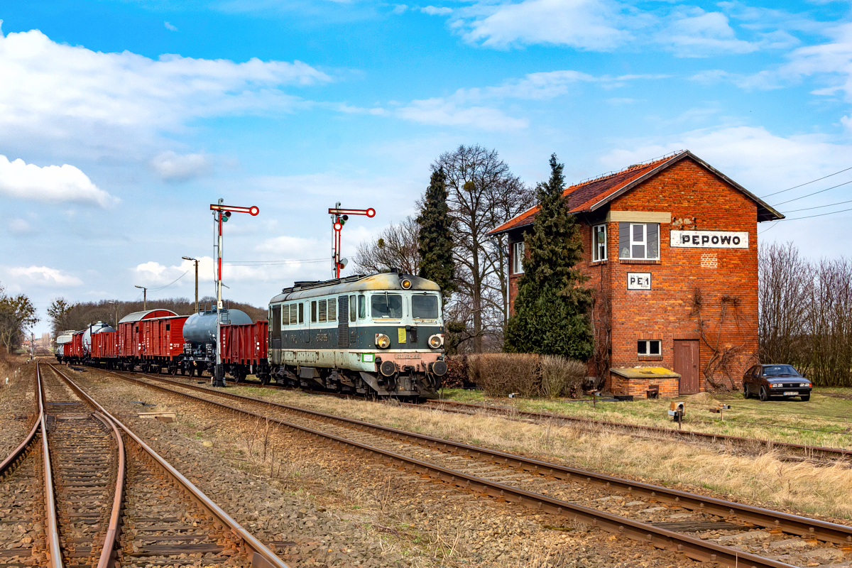 ST43-195: Pępowo
