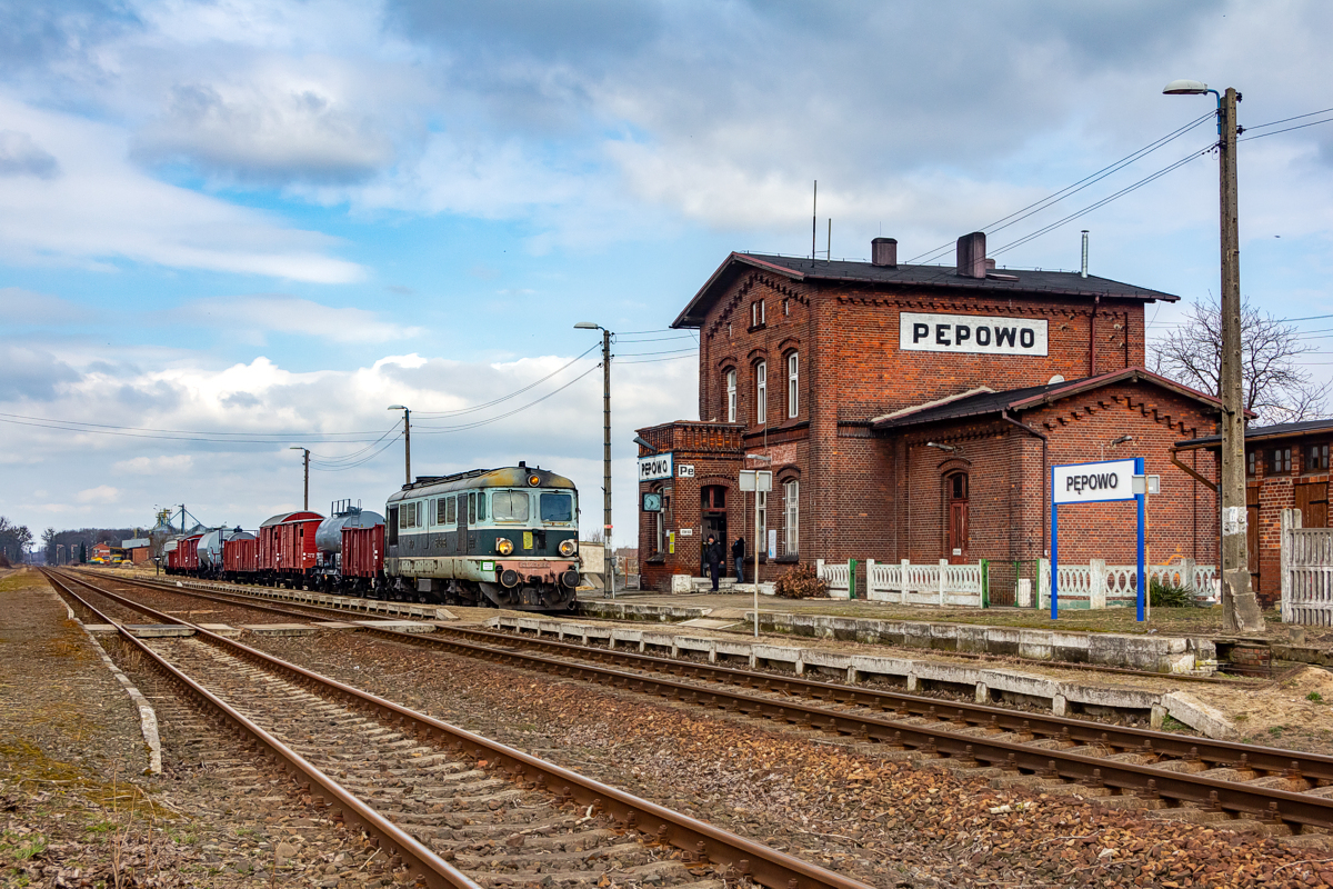 ST43-195: Pępowo