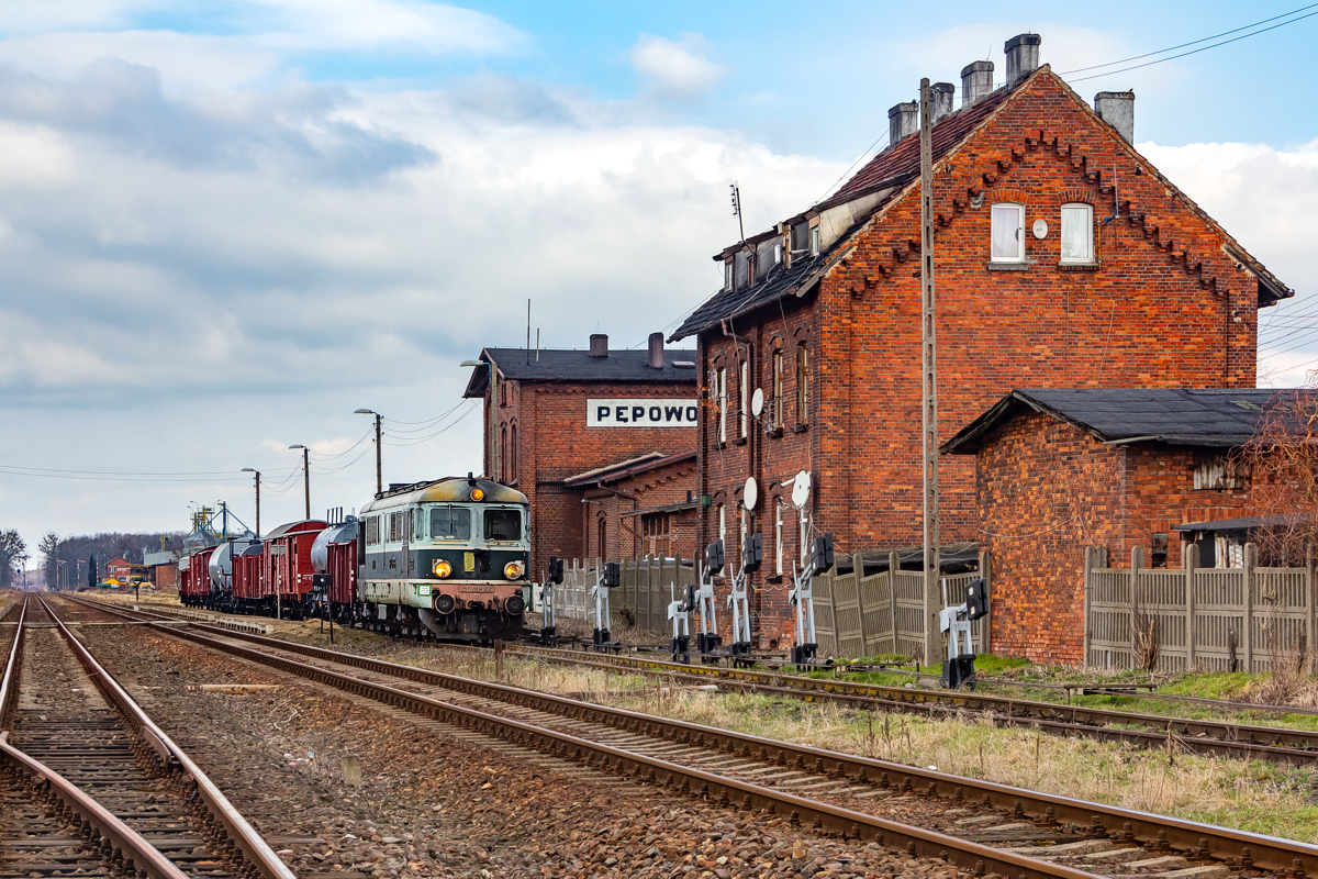 ST43-195: Pępowo