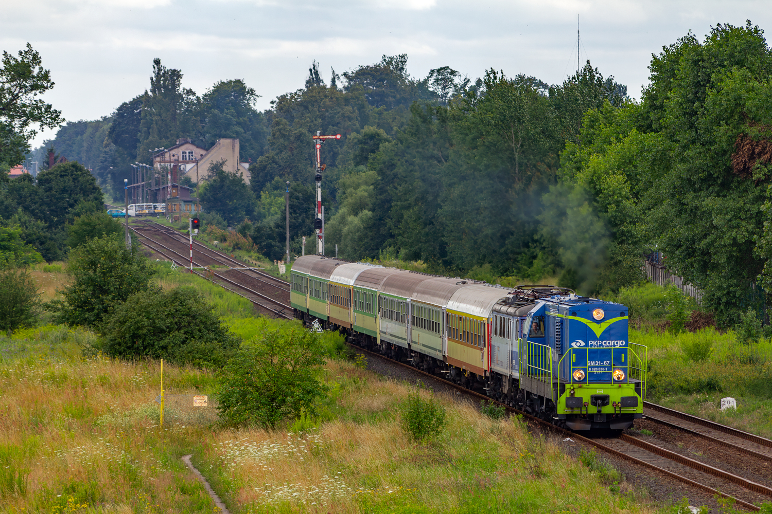 SM31-067+EP08-009: Trzcianka - Biała Pilska