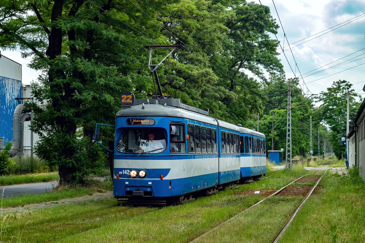 E1 #HW142+c3 #HB542: Kraków, ul. Mrozowa