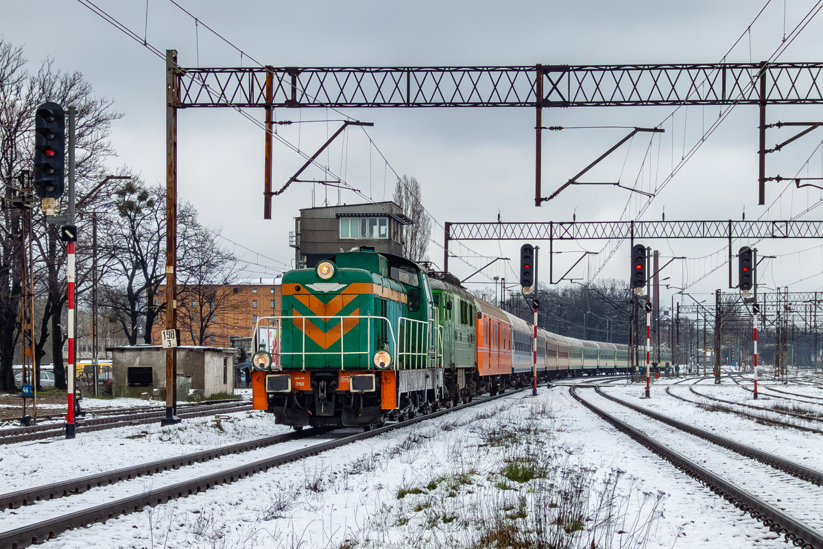 SM42-360+EU07-336: Szczecin Dąbie