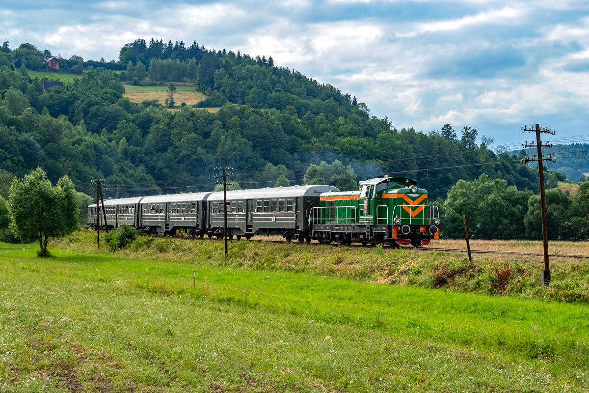 SM42-742: Piekiełko - Łososina Górna