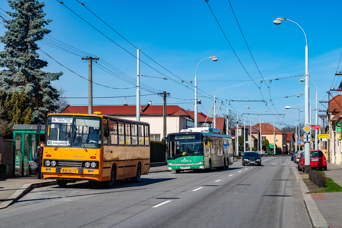 Ikarus 260.32 #DW 38E: Lázně Bohdaneč, ul. Šípkova