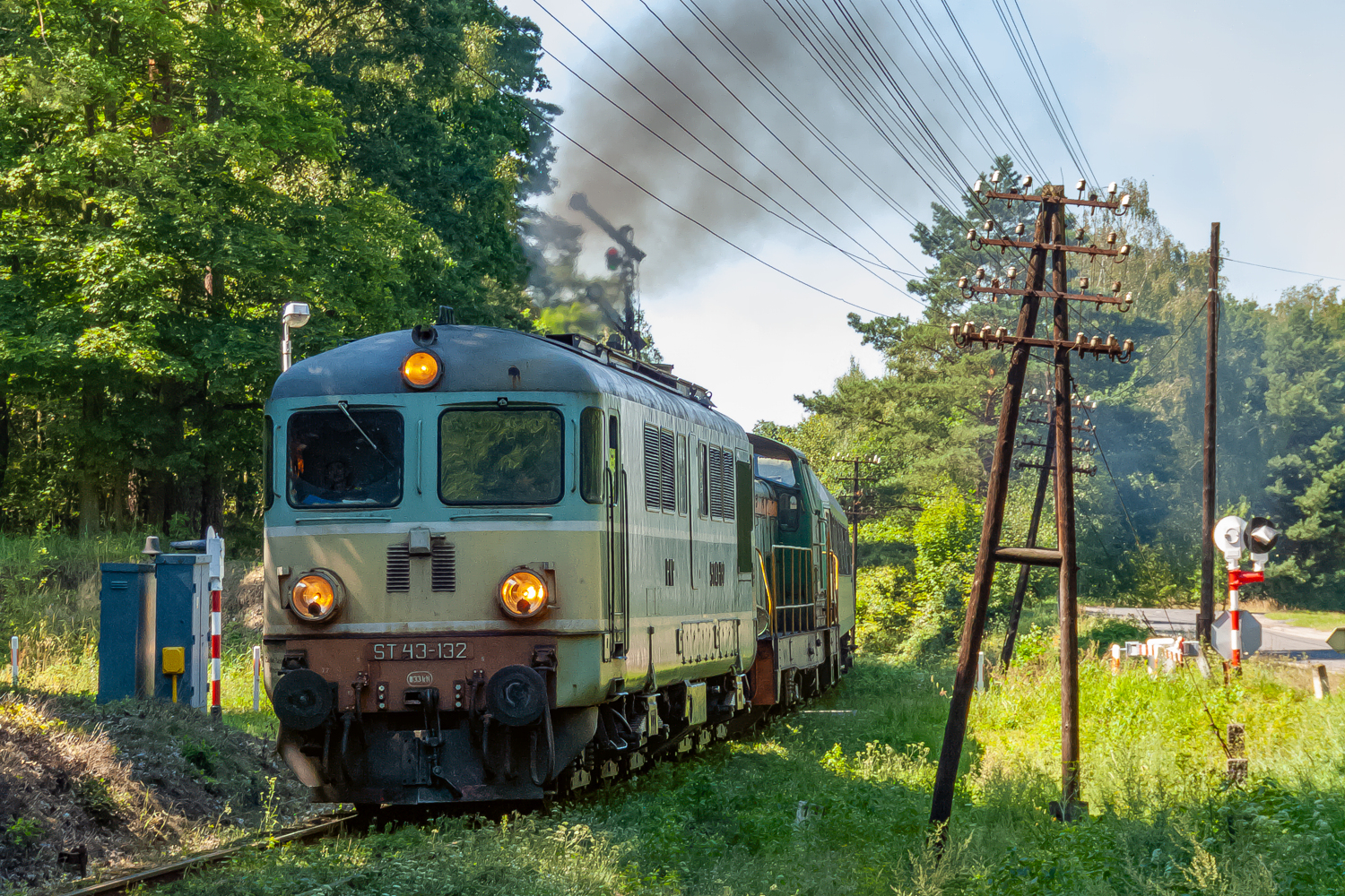 ST43-132+SP42-228: Szydłów