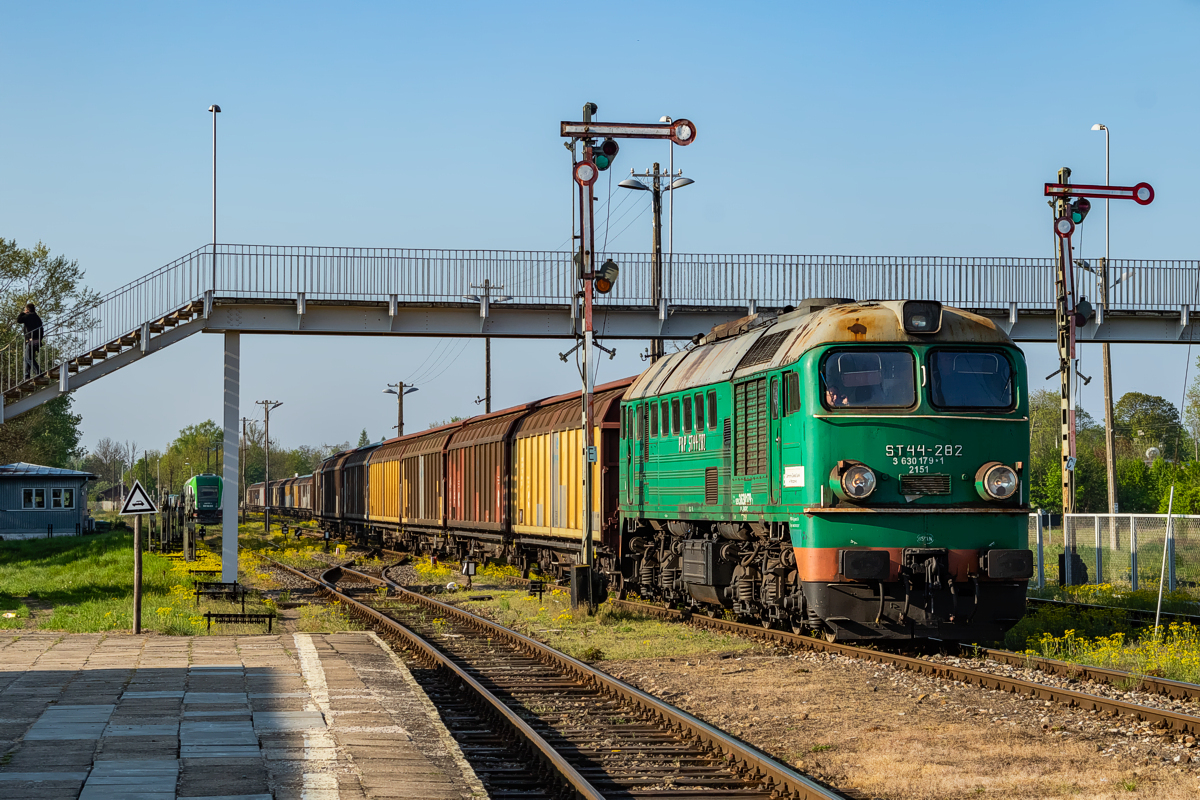 ST44-282: Czeremcha