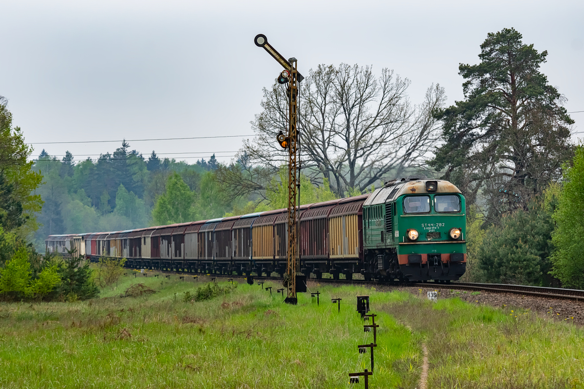 ST44-282: Narewka