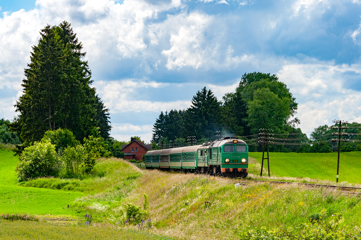 ST44-798+EU07-497: Jelenino - Szczecinek