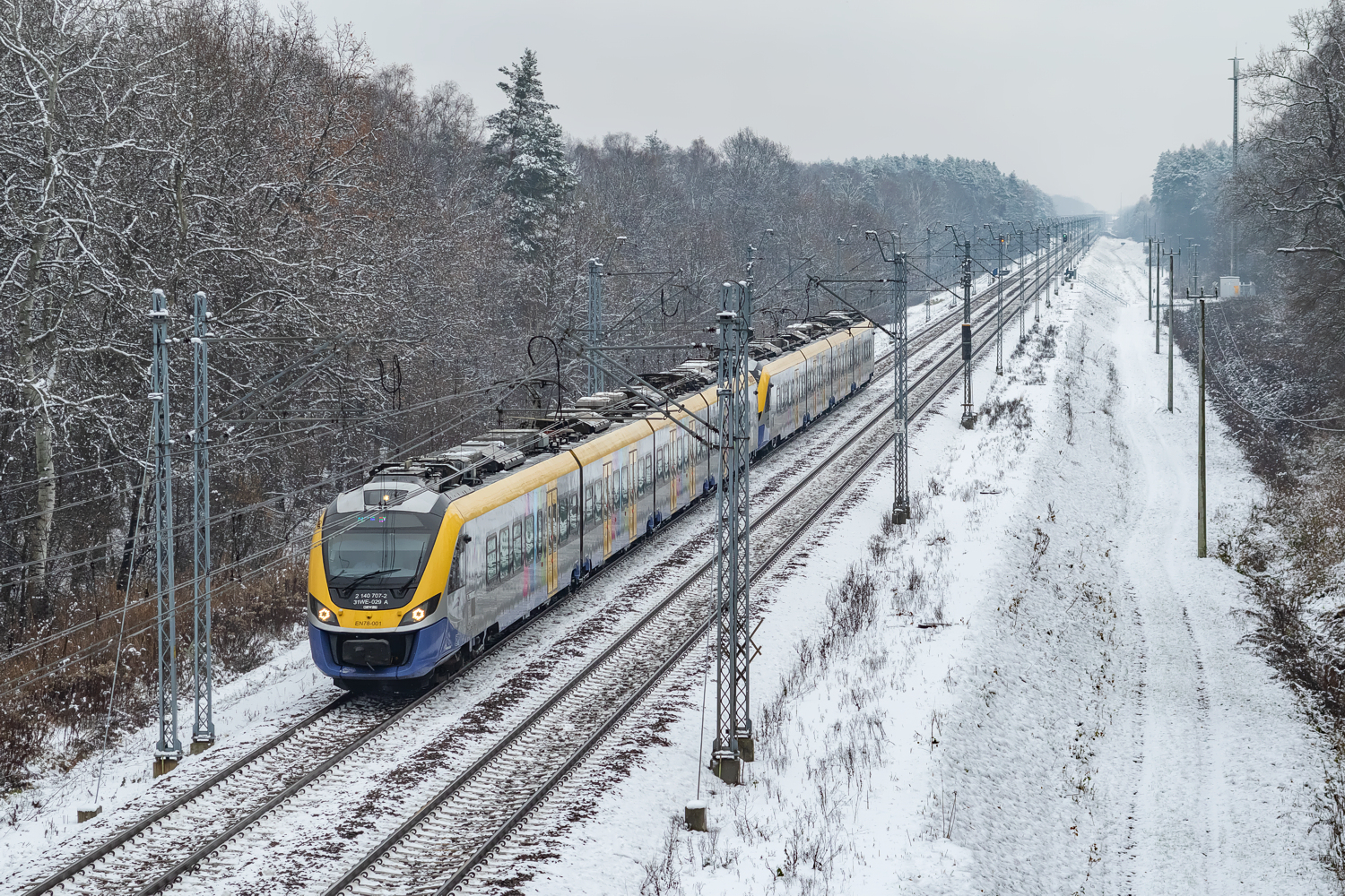 EN78-001+008: Szarów