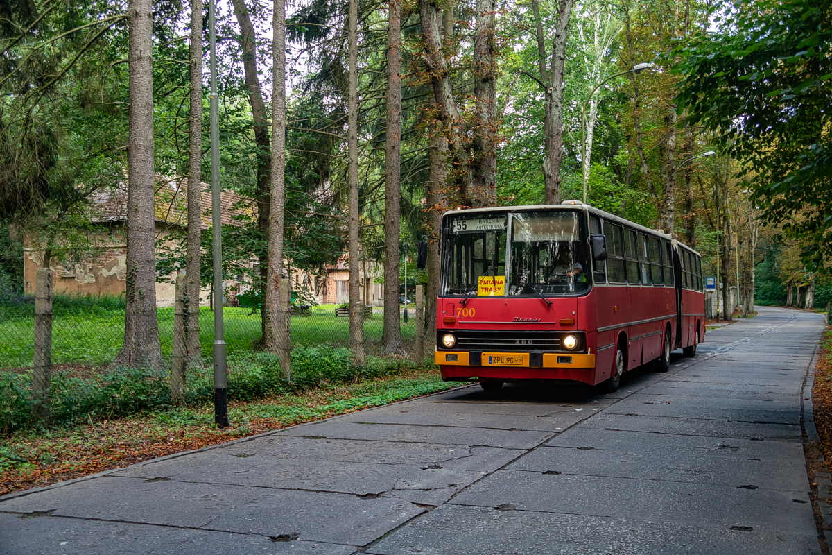 Ikarus 280.26 #700: Szczecin, ul. Przylesie