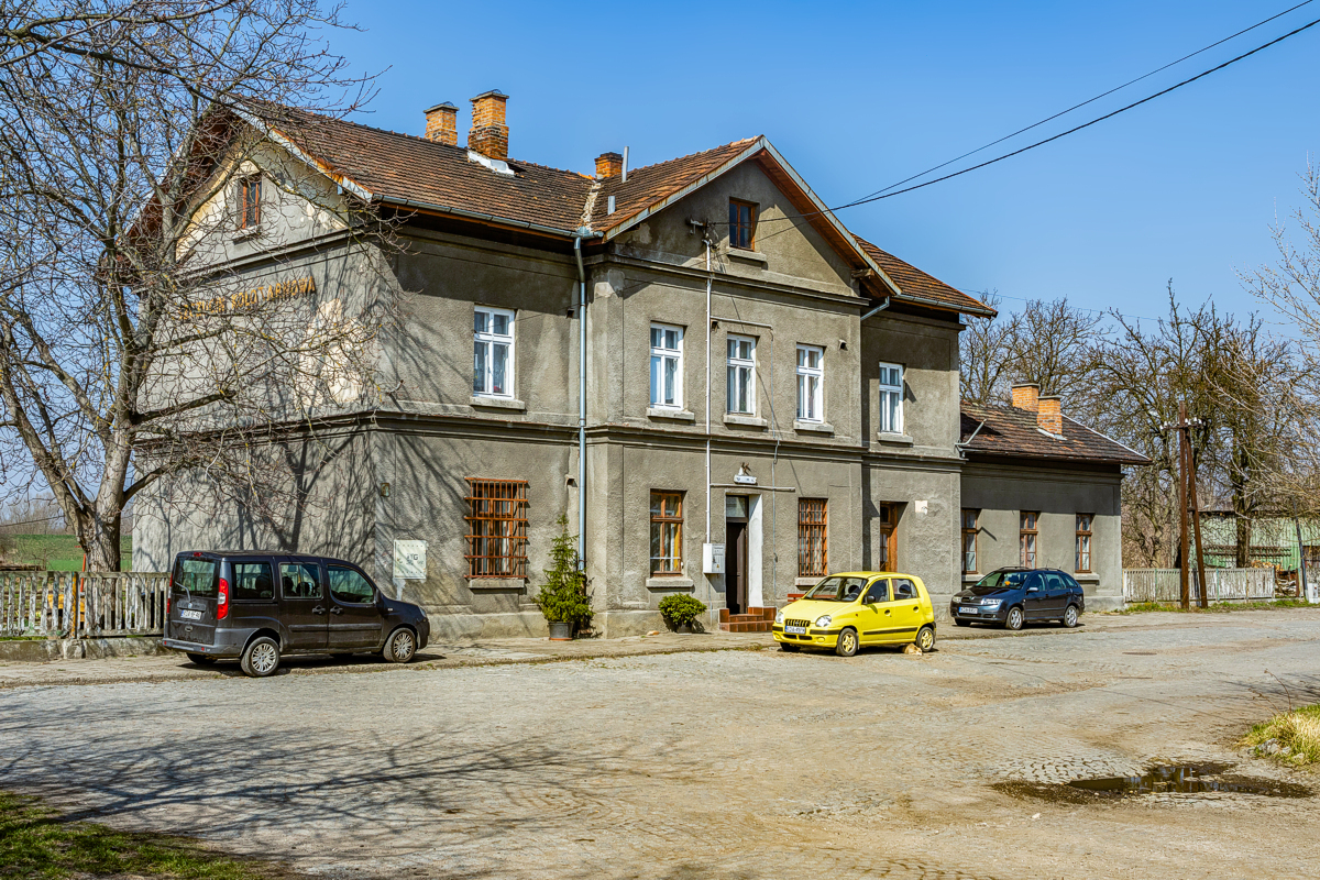 Szczucin koło Tarnowa - budynek dworca