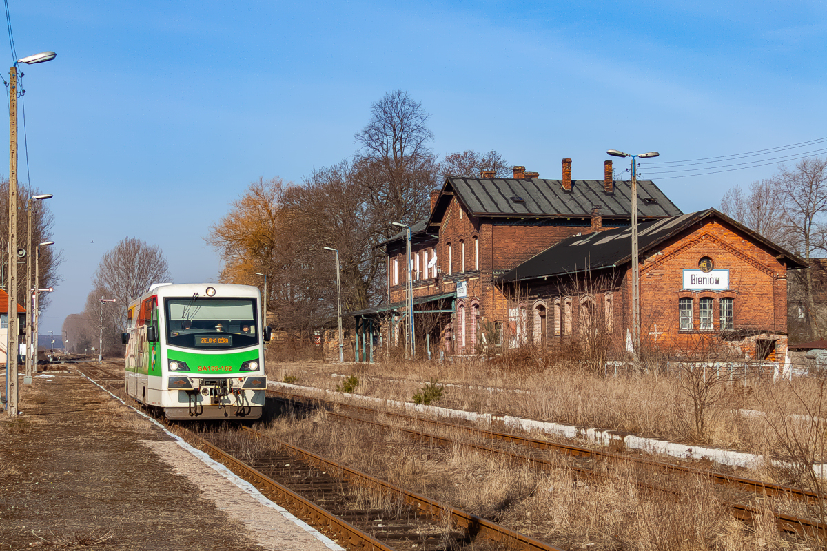 SA105-102: Bieniów