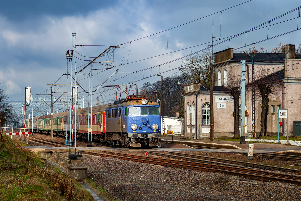 EU07-116: Słonice