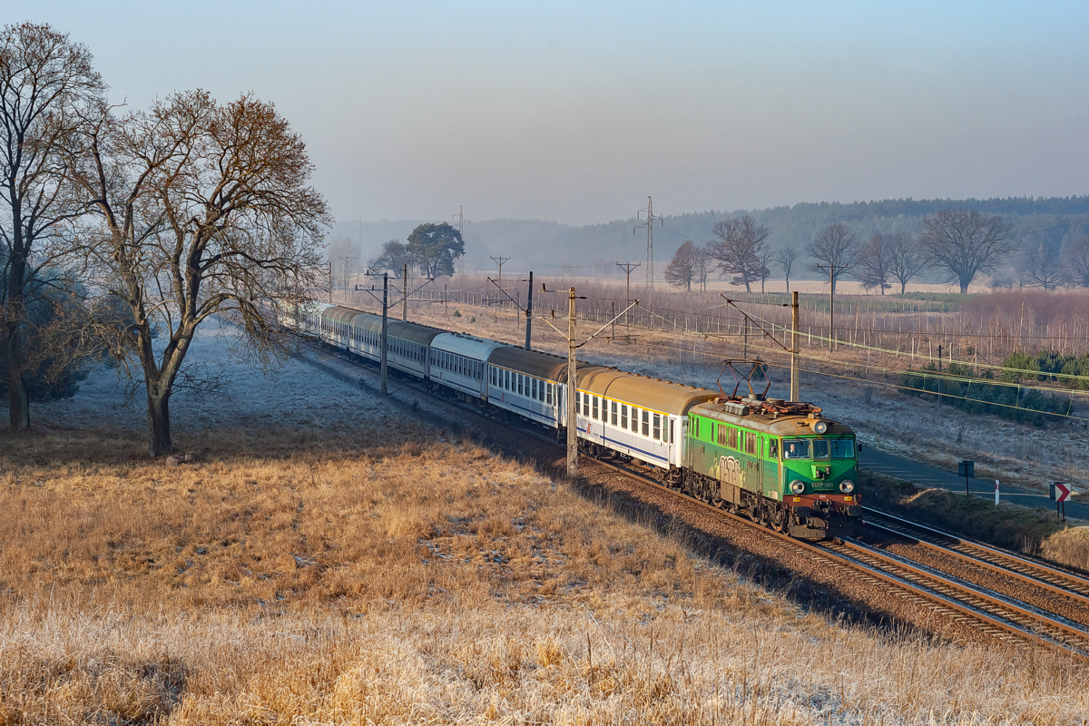 EU07-303: Mierzęcin Strzelecki - Podlesiec