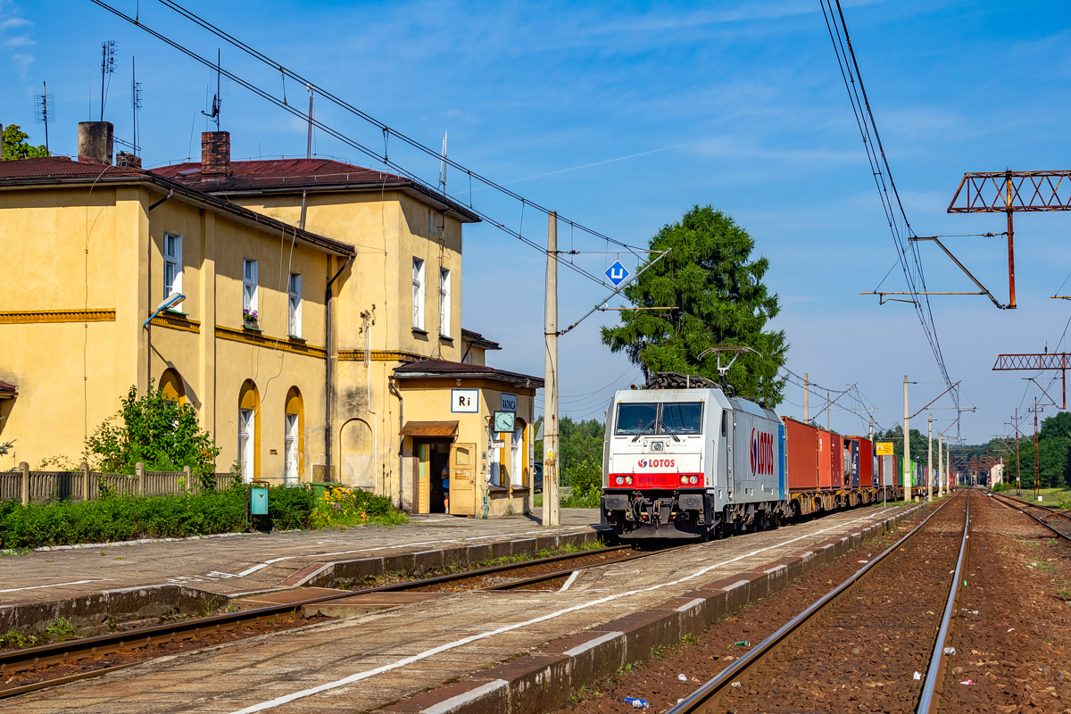 E186-136: Radnica