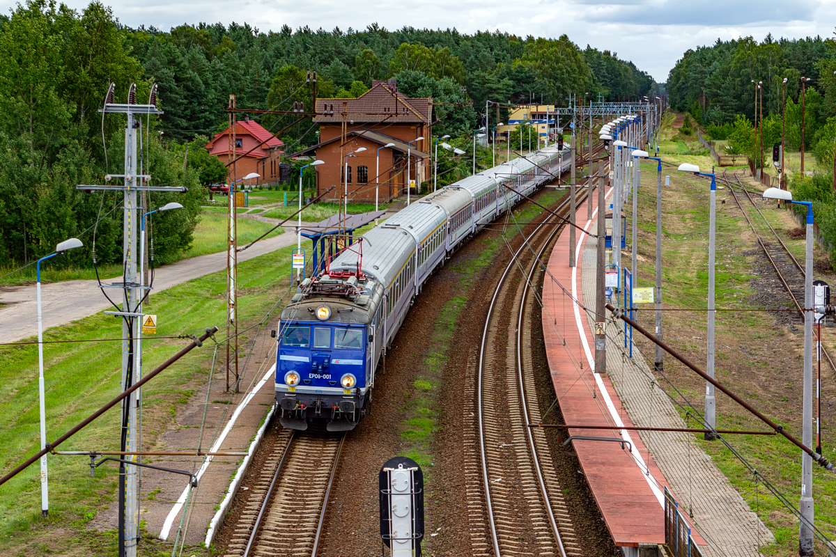 EP08-001: Parłówko