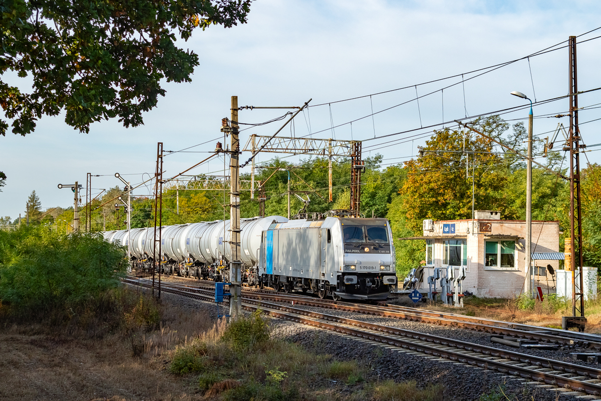 E483-256: Łąck