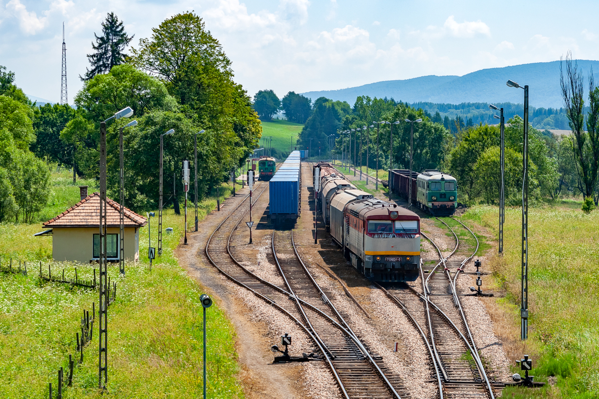 751 034: Łupków