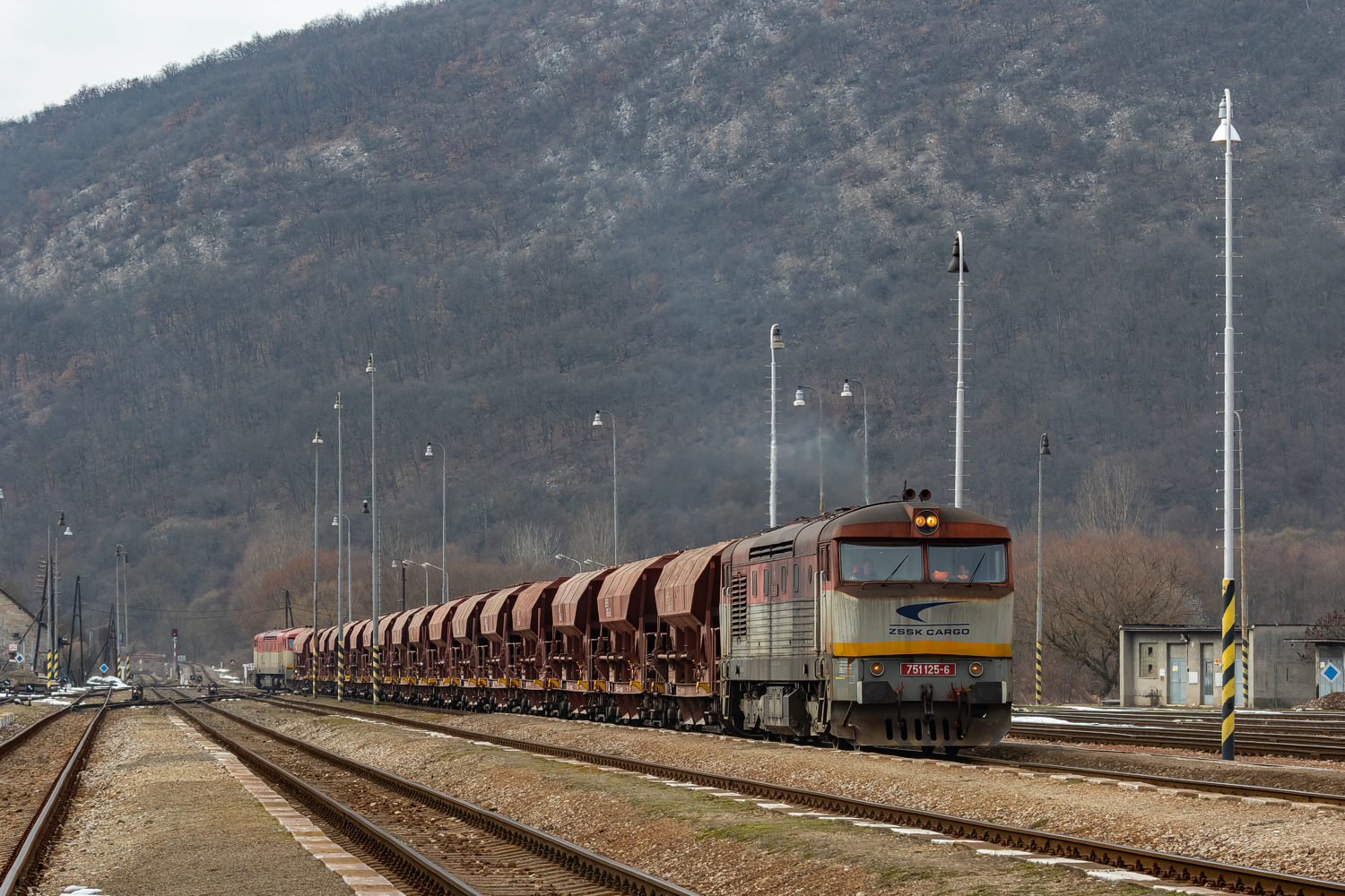 751 125+129: Plešivec