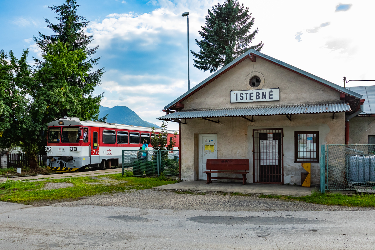 813 016: Istebné