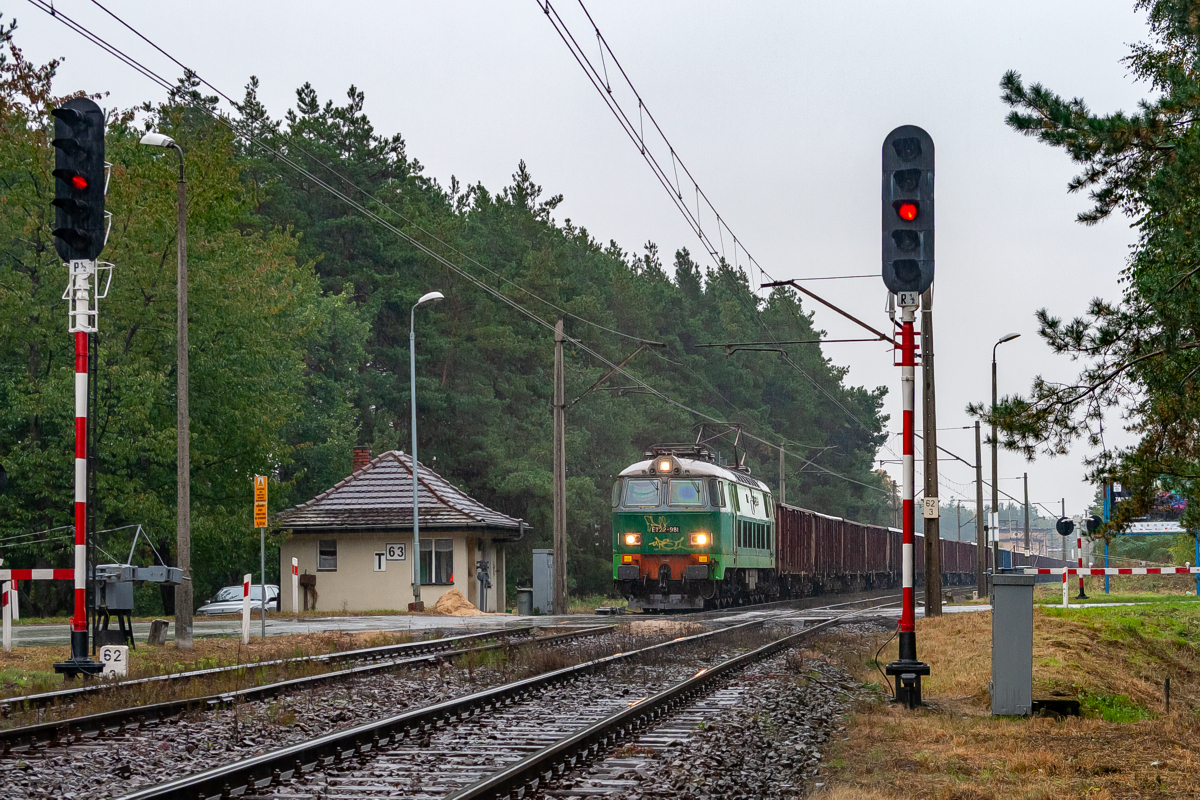 ET22-981: Baków
